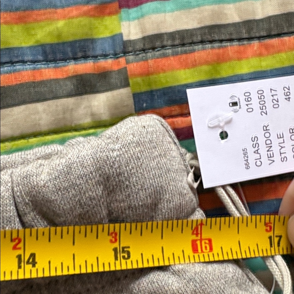 Fear of God essentials, dark oatmeal, shorts, size medium new tags, no bag - Picture 13 of 14